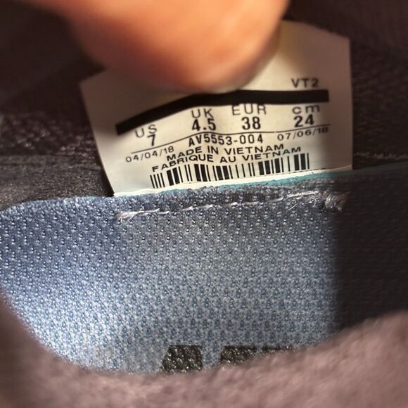 Nike Rise React Flyknit Thunder Grey - Picture 5 of 8